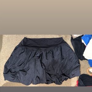 Aerie skirt with shorts ( never worn, but took off tags )